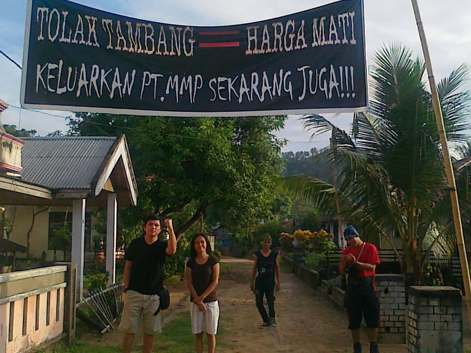 Aksi penolakan tambang PT MMP | Facebook Maria Taramen