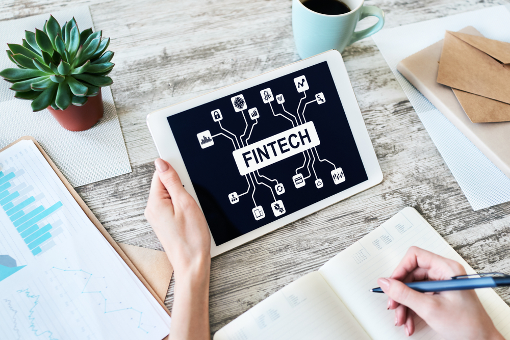 Ilustrasi fintech | @Wright Studio Shutterstock