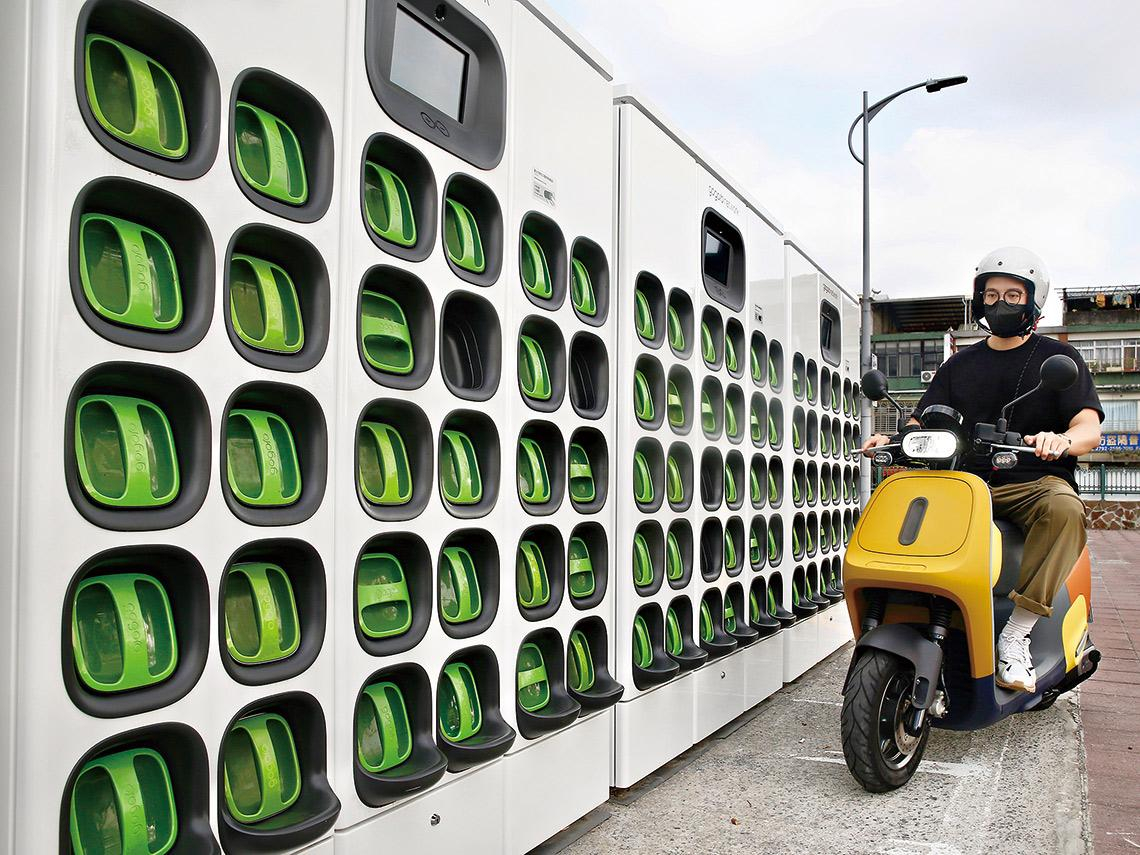 Skuter listrik Gojek + Gogoro | businesstoday.com.tw