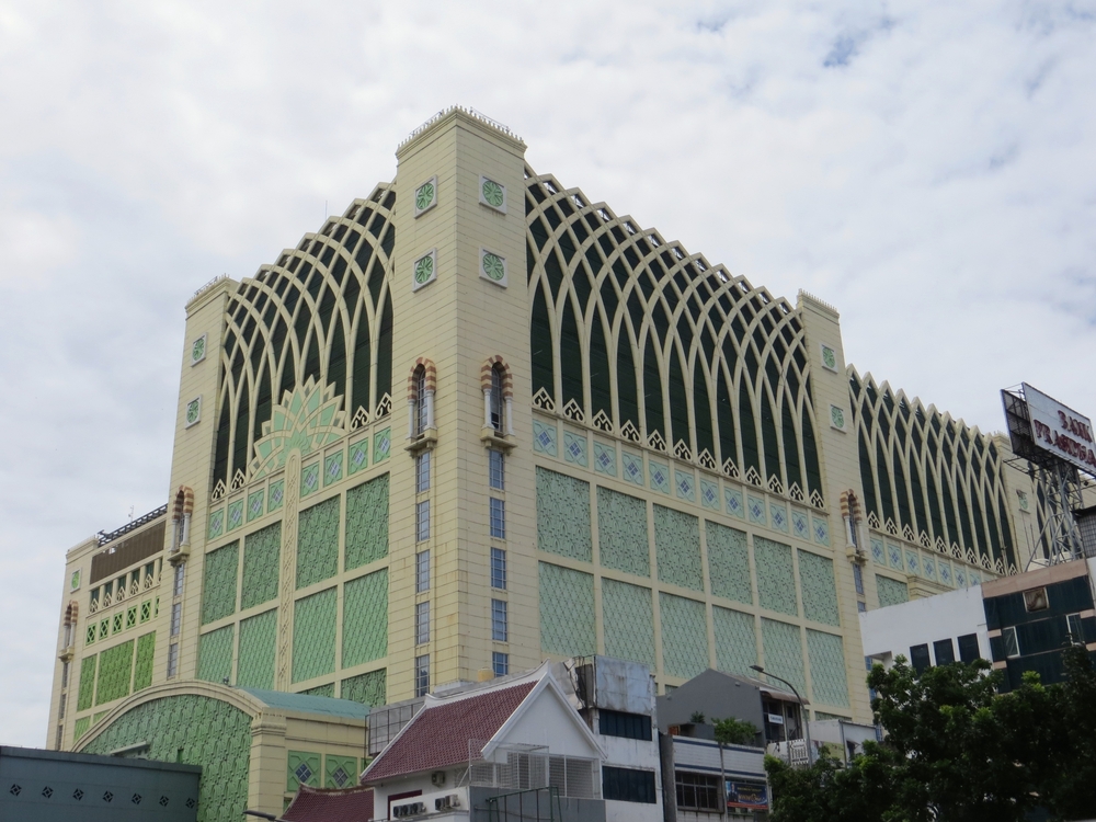 Pasar Tanah Abang | @GeorginaCaptures Shutterstock