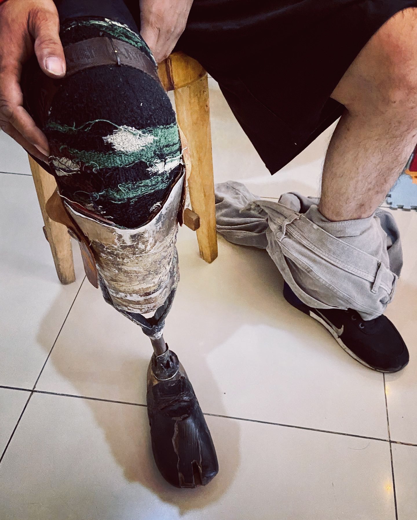 Kaki palsu Herry
