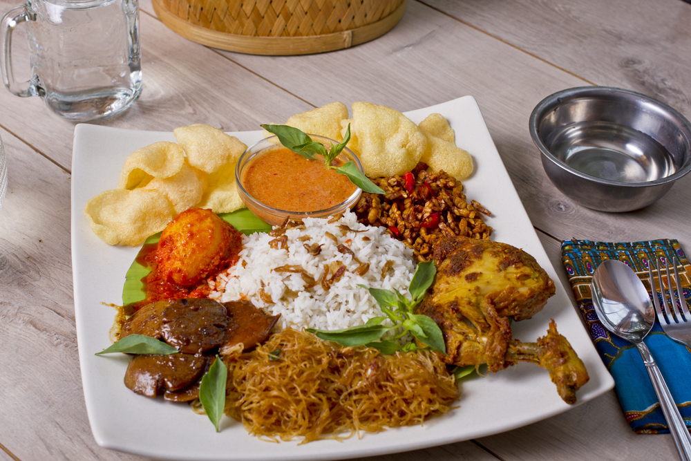 Nasi uduk | @ismed_photography_SS Shutterstock