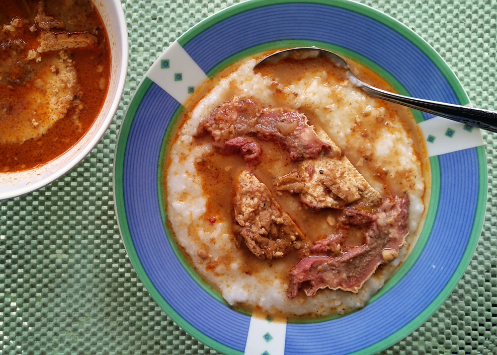  Tumpang koyor : @Rani Restu Irianti | Shutterstock 