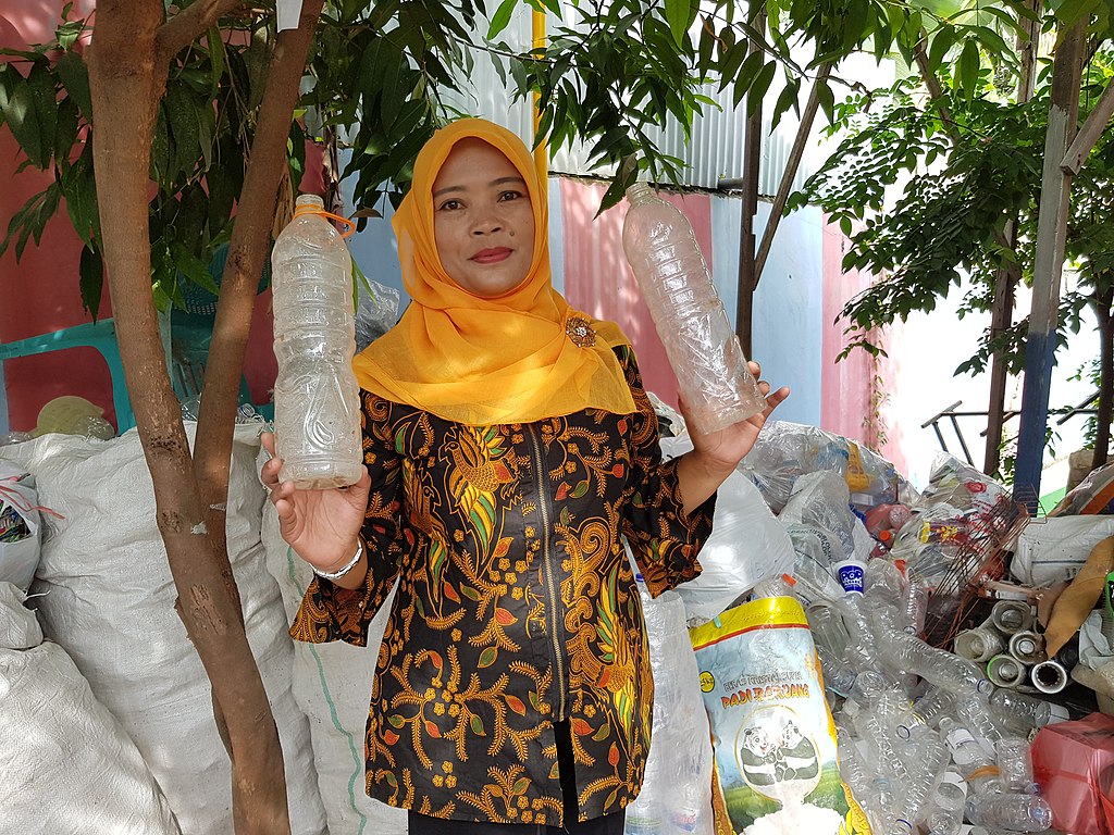 Ilustrasi pengolahan sampah | Wikimedia Commons