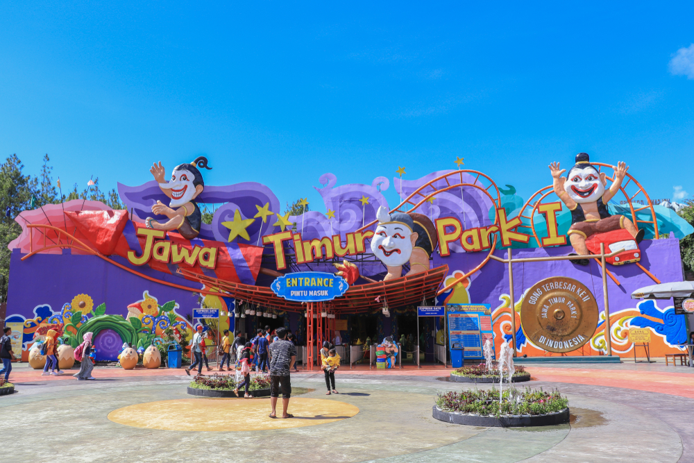 Jatim Park | @fastpixelart Shutterstock