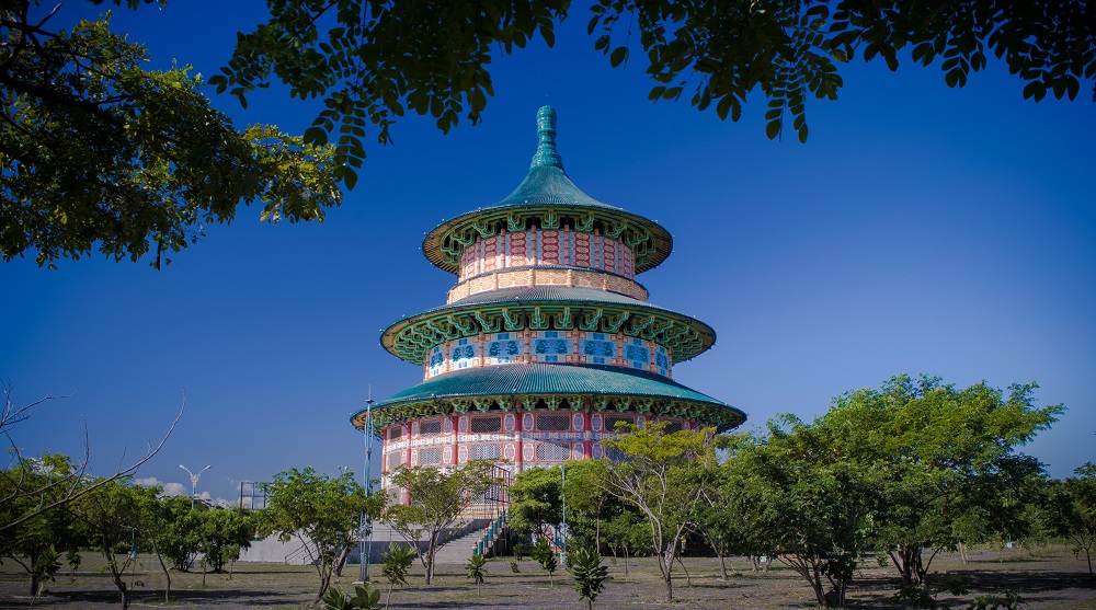 Salah sudut Pagoda Tian Ti Surabaya. Foto: pegipegi.com