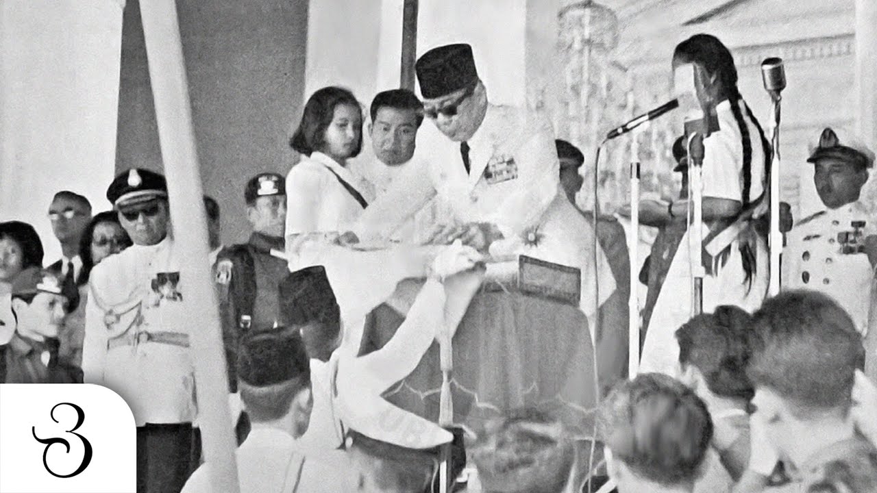 Penyerahan Bendera Pusaka saat Upacara Kemerdekaan HUT RI