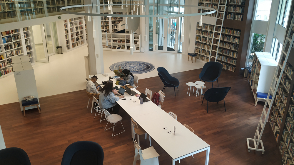Perpustakaan Erasmus Hui | robbif_23/Shutterstock