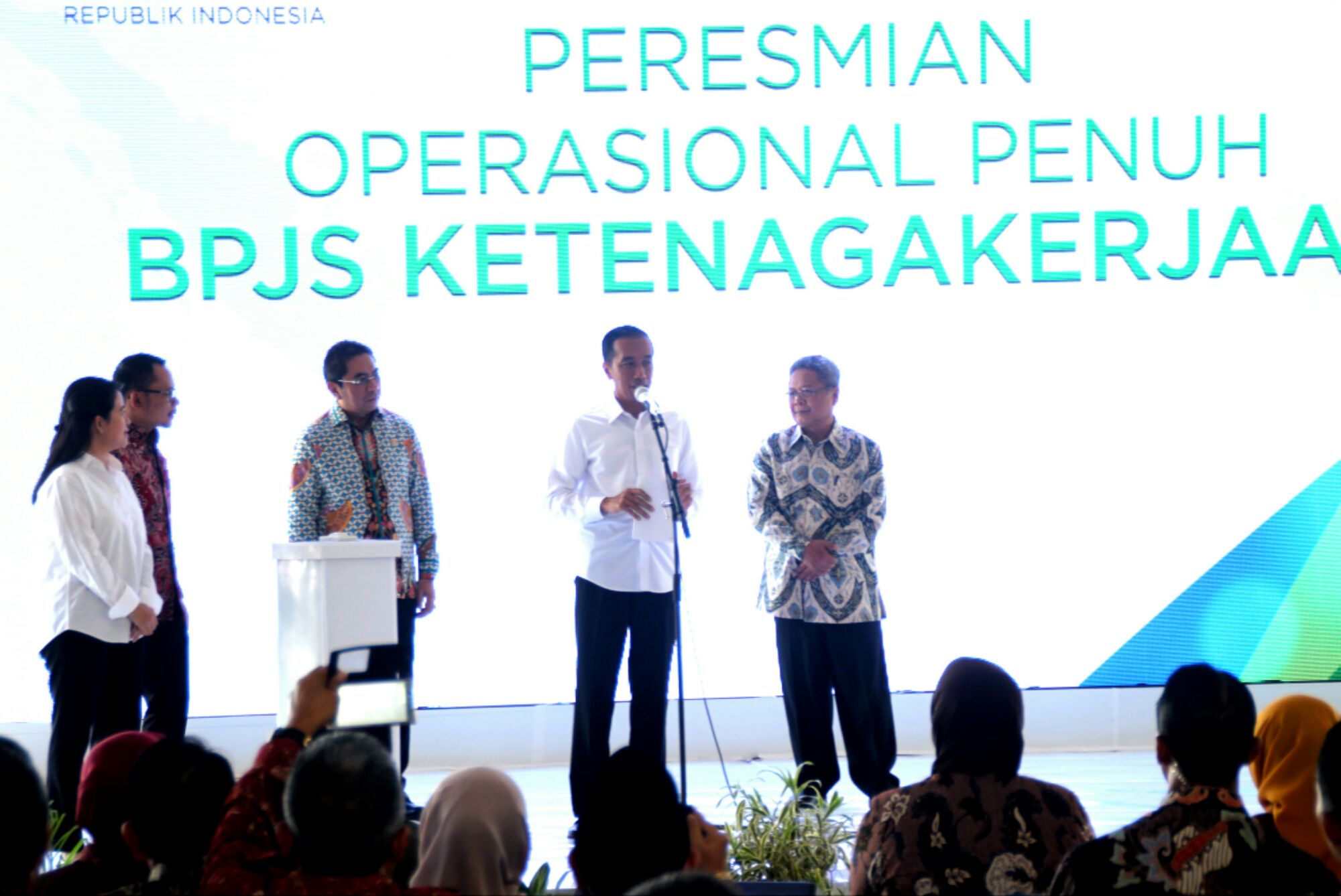 BPJS Ketenagakerjaan adalah salah satu program jaminan sosial dari pemerintah untuk para pekerja 