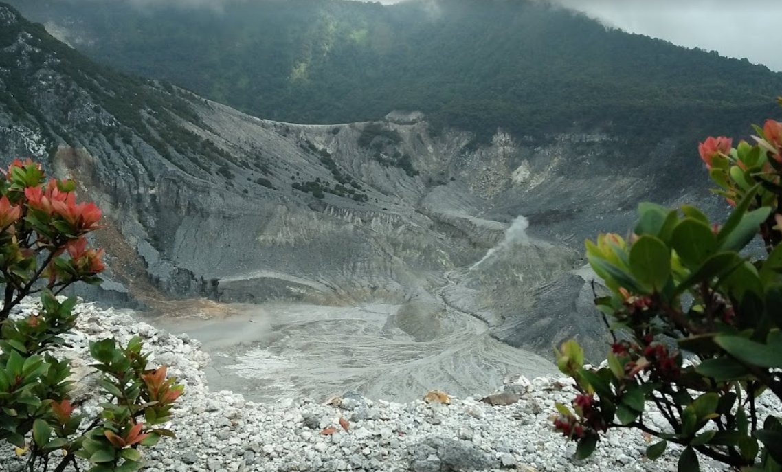 Gunung Tangkuban Perahu