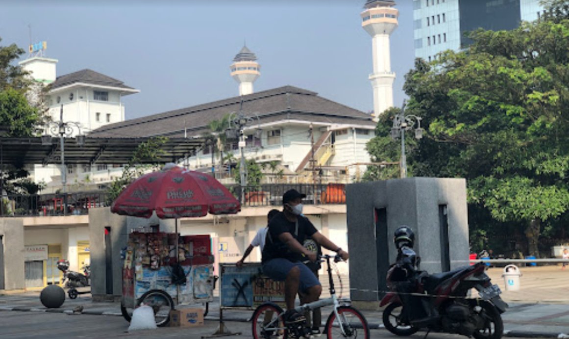 Taman di Sepanjang Jalan braga