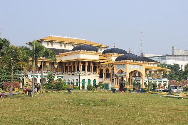 istana maimun medan