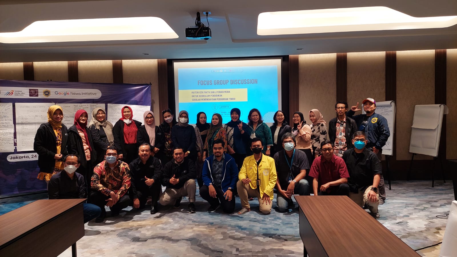 FGD materi cek fakta dan literasi media | Dok. Mafindo.