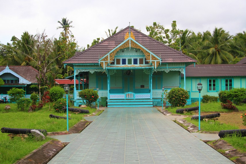 Istana Amantubillah Mempawah | indonesiakaya.com