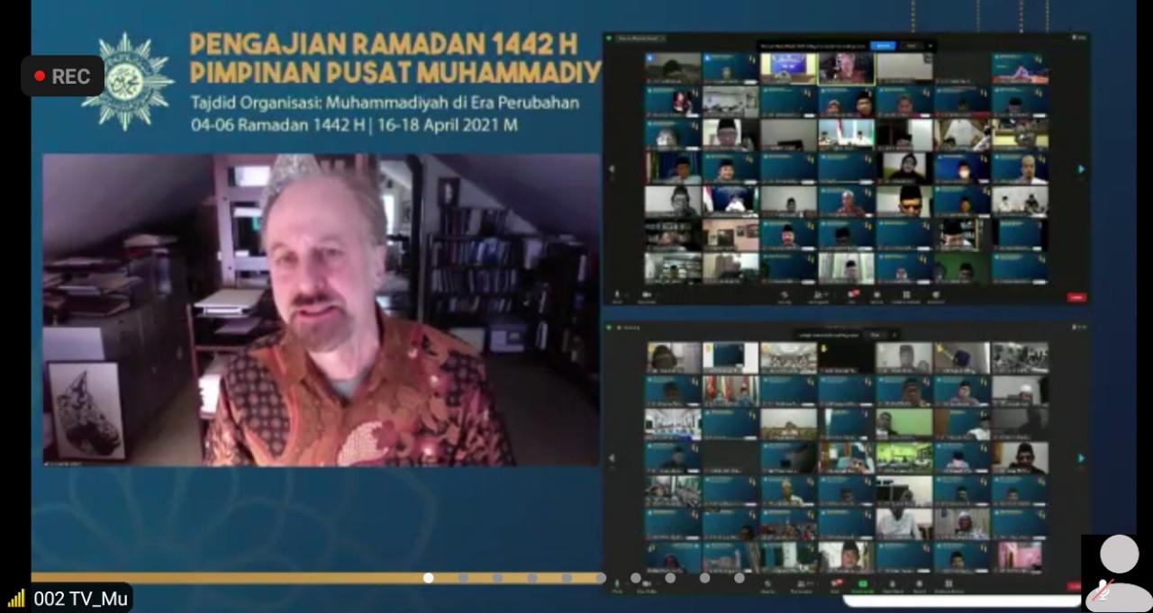Prof Robert Herfner mengisi salah satu kajian online di Muhammadiyah (foto: muhammadiyah.or.id)