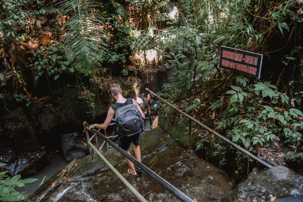 Air Terjun Kanto Lampo, Rute lokasi wisata alam air terjun berundak-undak di Bali yang sangat mempesona 
