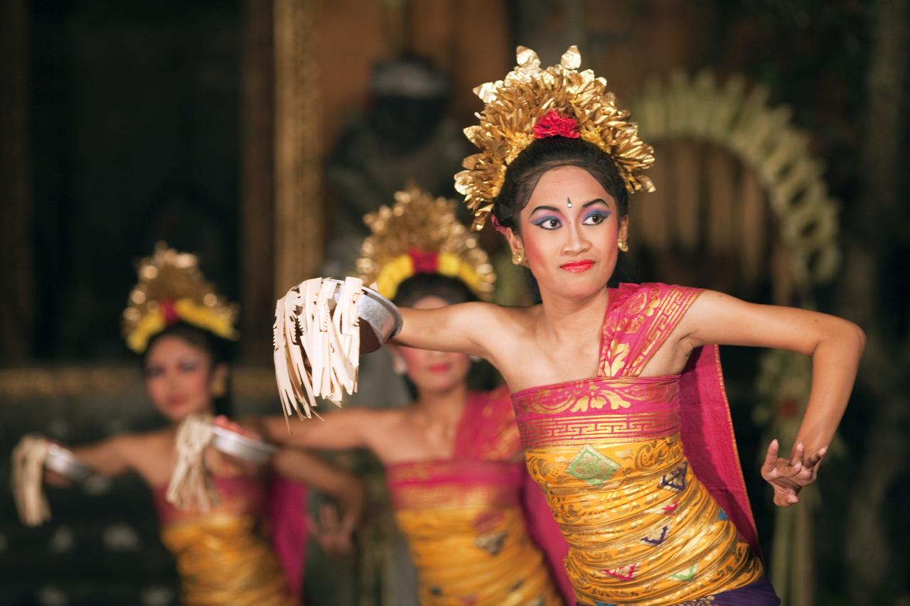 Tari pendet | Christopher Michel/Wikimedia Commons