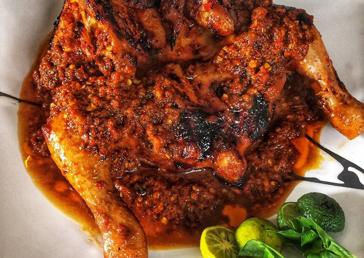 Resep Ayam Taliwang, kuliner atau makanan pedas khas Lombok Nusa Tenggara Barat