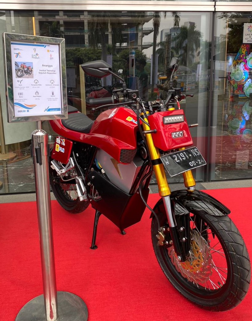 Motor listrik Thevin EV karya Tim Anargya ITS saat dipamerkan dalam kompetisi PLN Innovation & Competition in Electricity (ICE) 2022 yang diselenggarakan di Jiexpo Kemayoran, Jakarta. Foto : Tim Anargya/Its.ac.id