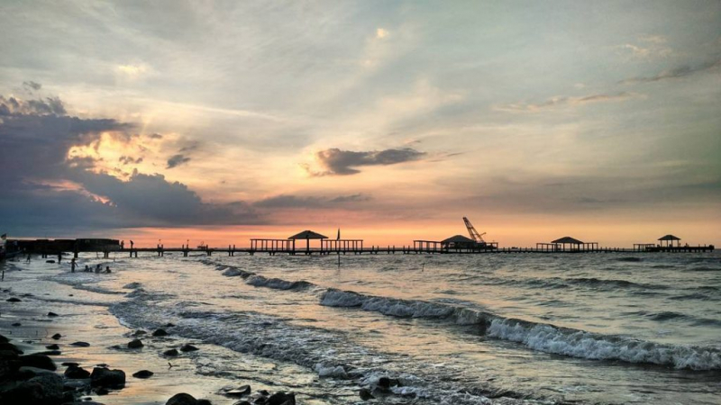 Keindahan Pantai Alam Indah - larismanis.com