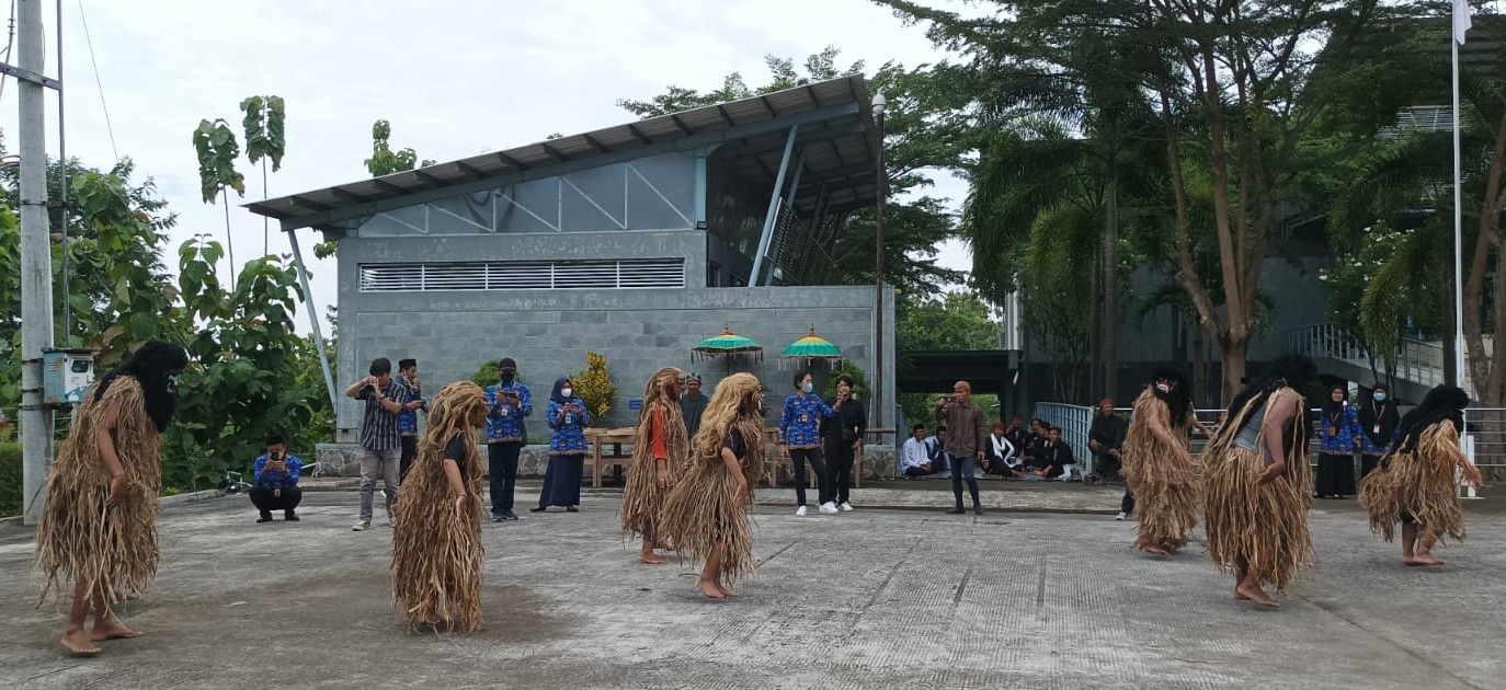 Tari Rempeg Balung Buto