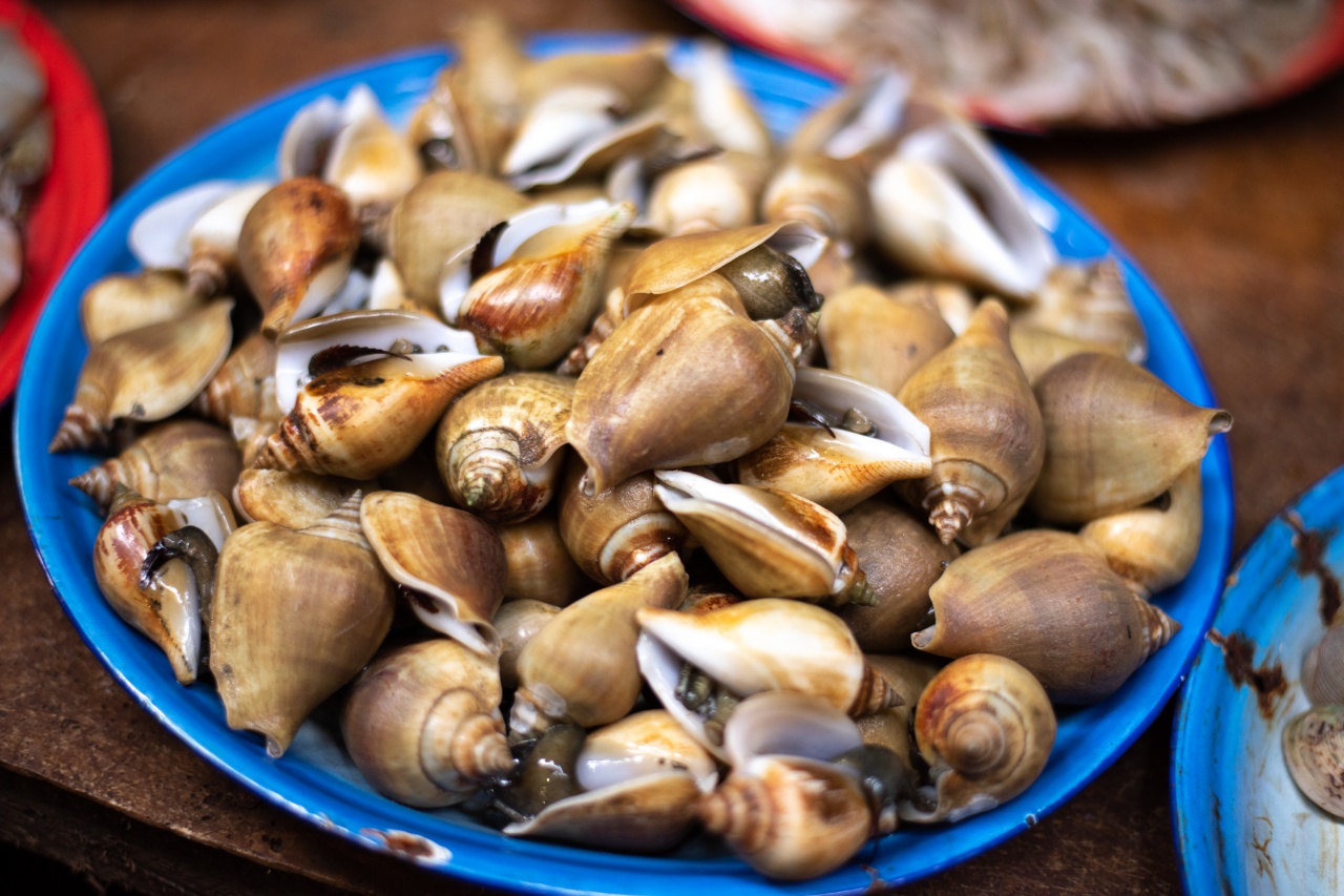 Makanan khas Kepulauan Riau Gonggong © getlost.id