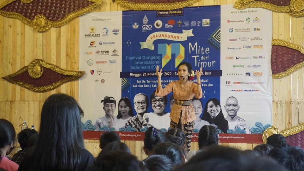 Kak Santika, Pendongeng | Ayo Dongeng Indonesia