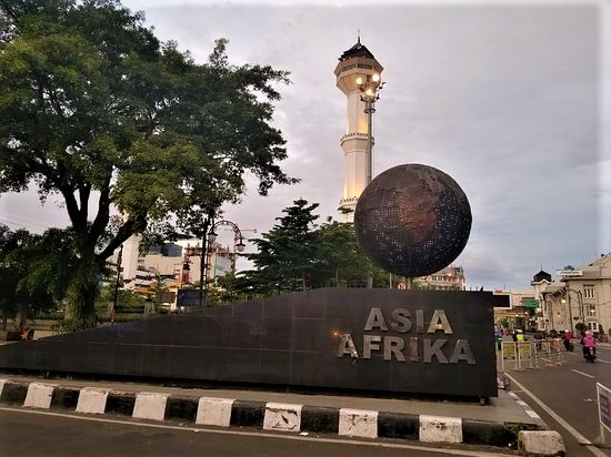 alun-alun kota bandung dan sekitarnya