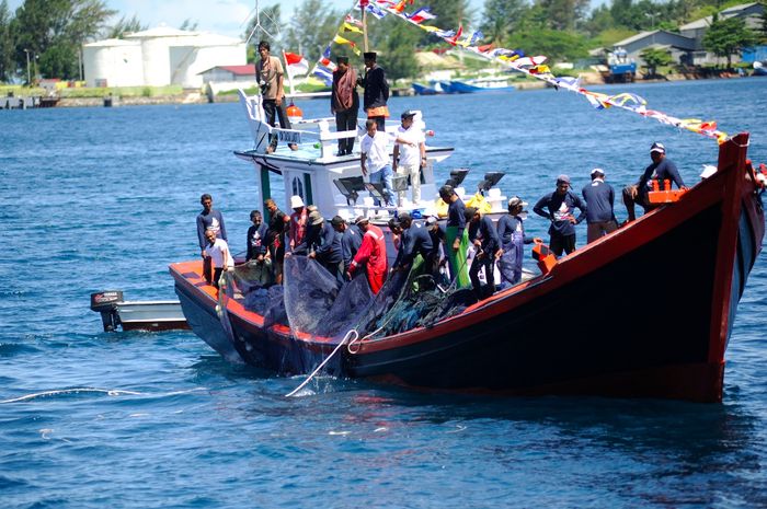 Khanduri Laot Aceh yang merupakan tradisi puji syukur kepada Tuhan atas rezeki yang didapatkan
