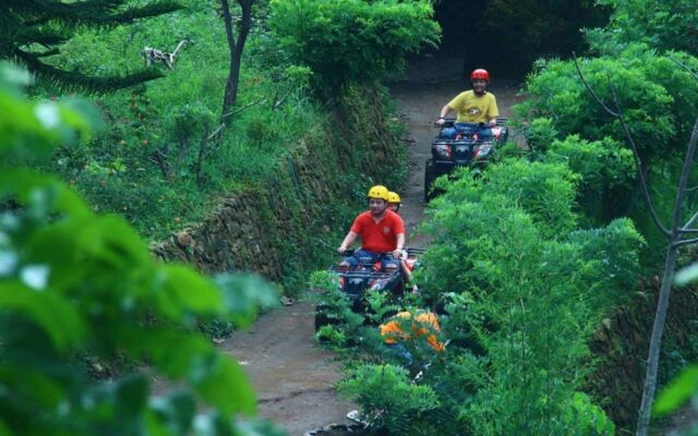 Umbul Sidomukti, wisata alam terbuka yang menyajikan jelajah mengendarai ATV di Semarang Jawa Tengah Umbul Sidomukti, wisata alam terbuka yang menyajikan jelajah mengendarai ATV di Semarang Jawa Tengah