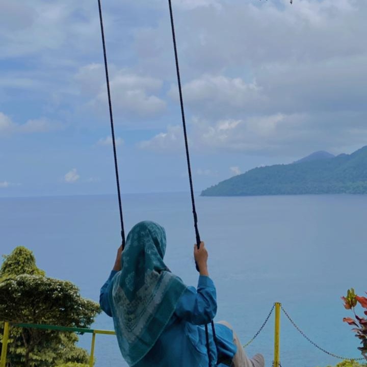 pemandangan pantai di lokasi wisata Gua Sarang di Sabang Aceh