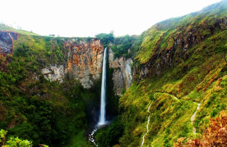 Dinas Kebudayaan dan Pariwisata Tanah Karo