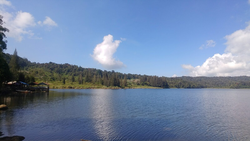 Danau Lau Kawar | Foto: lh5.googleusercontent.com