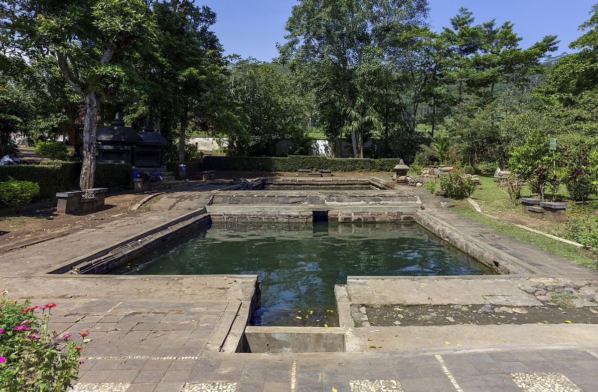 Candi Umbul / Wikipedia