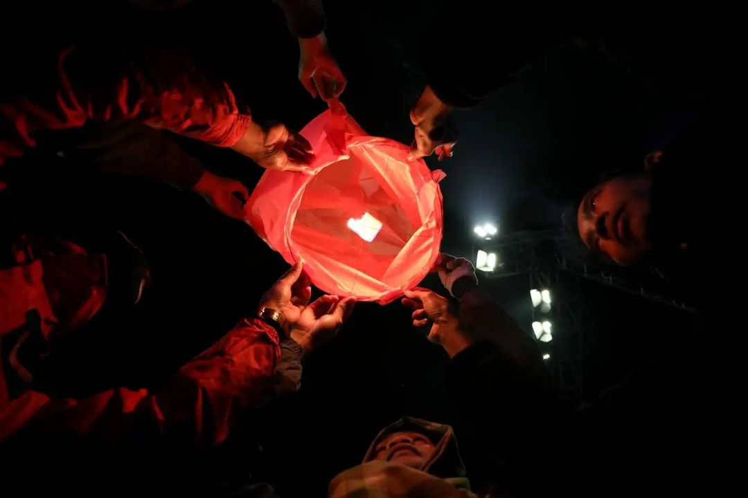 Proses penerbangan lampion