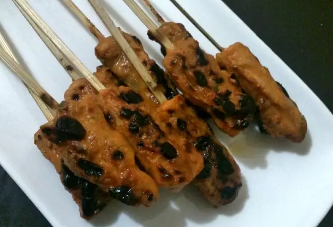 makanan khas lombok utara sate tanjung