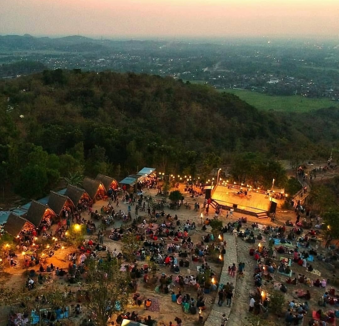 Pemandangan Puncak Sosok