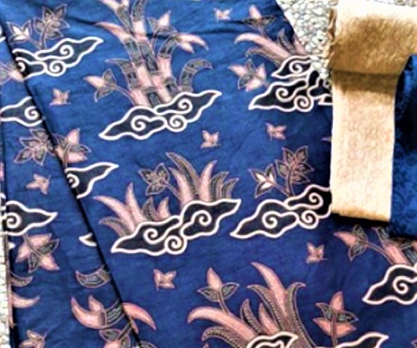 motif mega mendung bambu