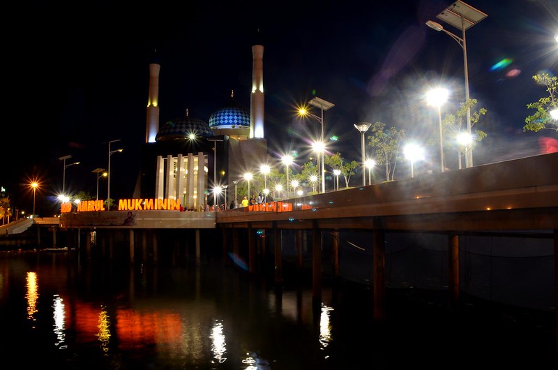 Masjid terapung losari