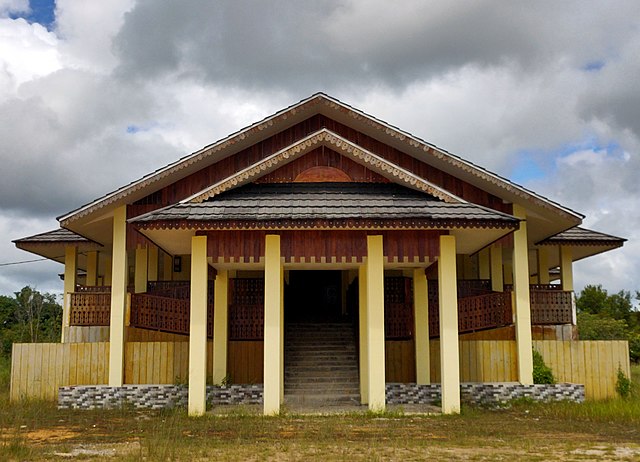rumah adat kalimantan barat rumah melayu
