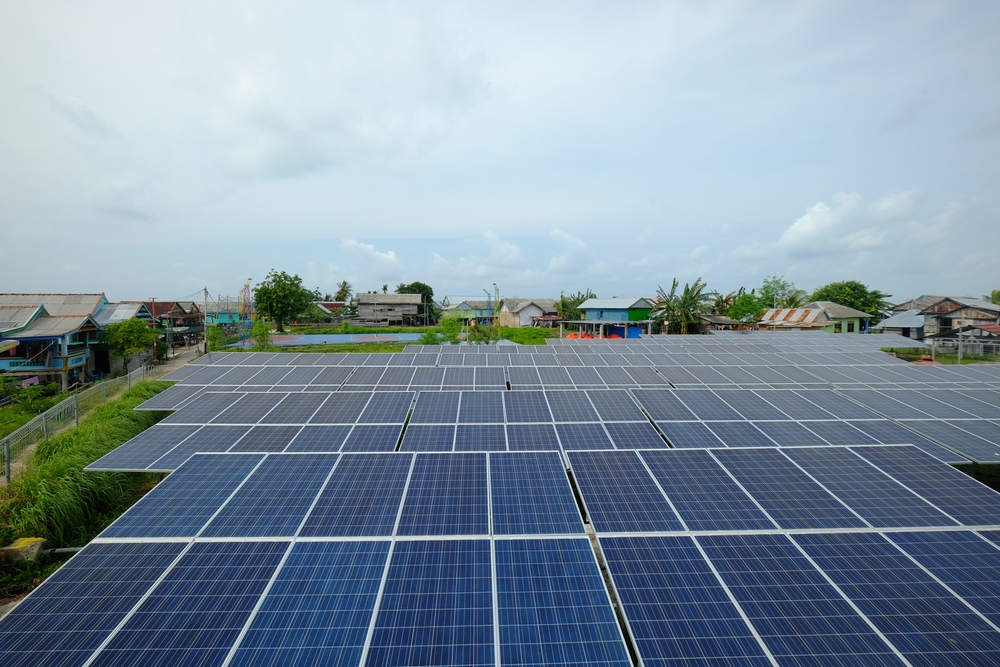 PLTS Indonesia | Teddy Mardona/Shutterstock
