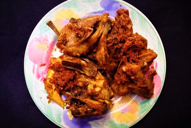 oleh oleh semarang ayam tulang lunak