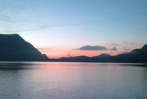 danau gunung tujuh jambi