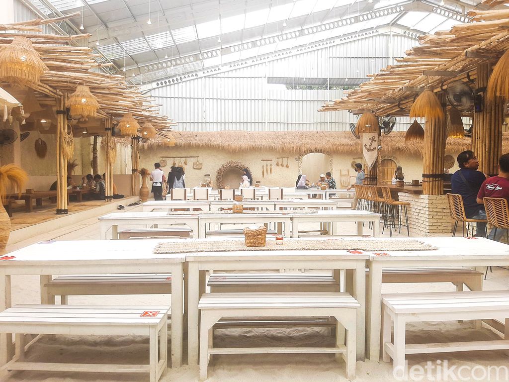 Cafe Hey Beach! Tak ada Pelanggan