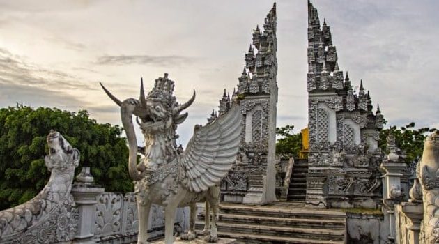 Peninggalan Kerajaan Kutai | Foto: quipper.com