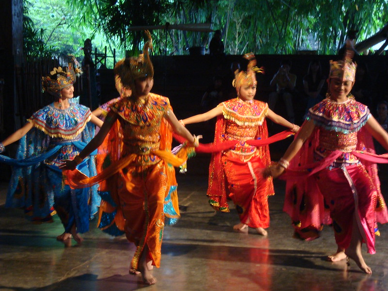 5 jenis tari di jawa barat