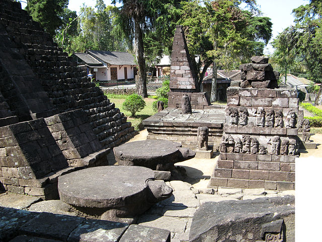 Peninggalan Kerajaan Majapahit -Candi sukuh