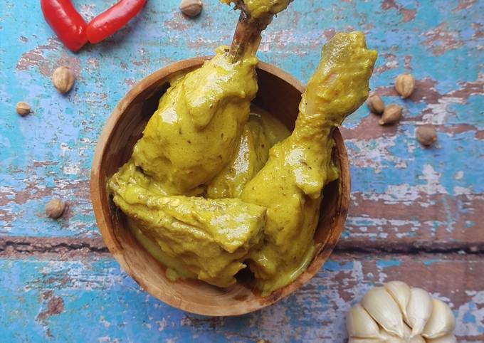 Ayam Bumbu Anam, 10 Makanan Khas Lebaran Beberapa Daerah Di Indonesia Yang Patut Kamu Ketahui