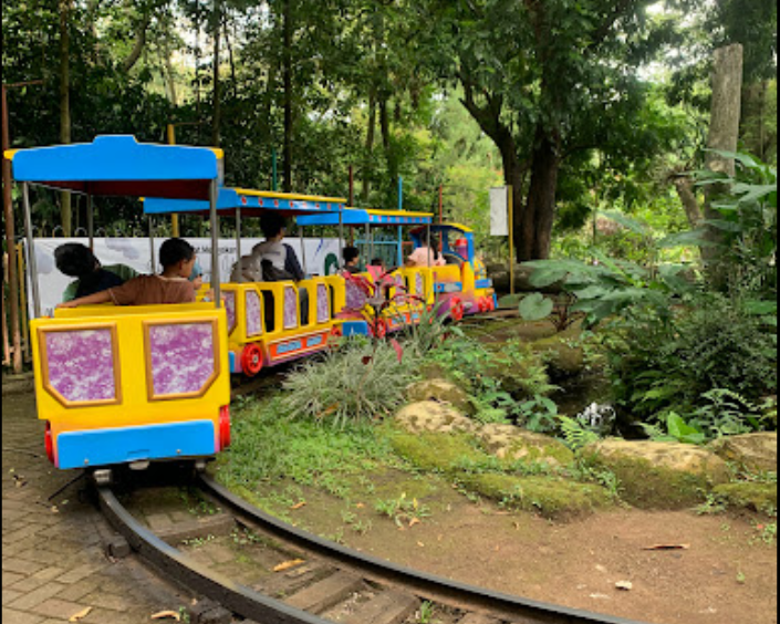 taman bermain anak di kebun binatang bandung