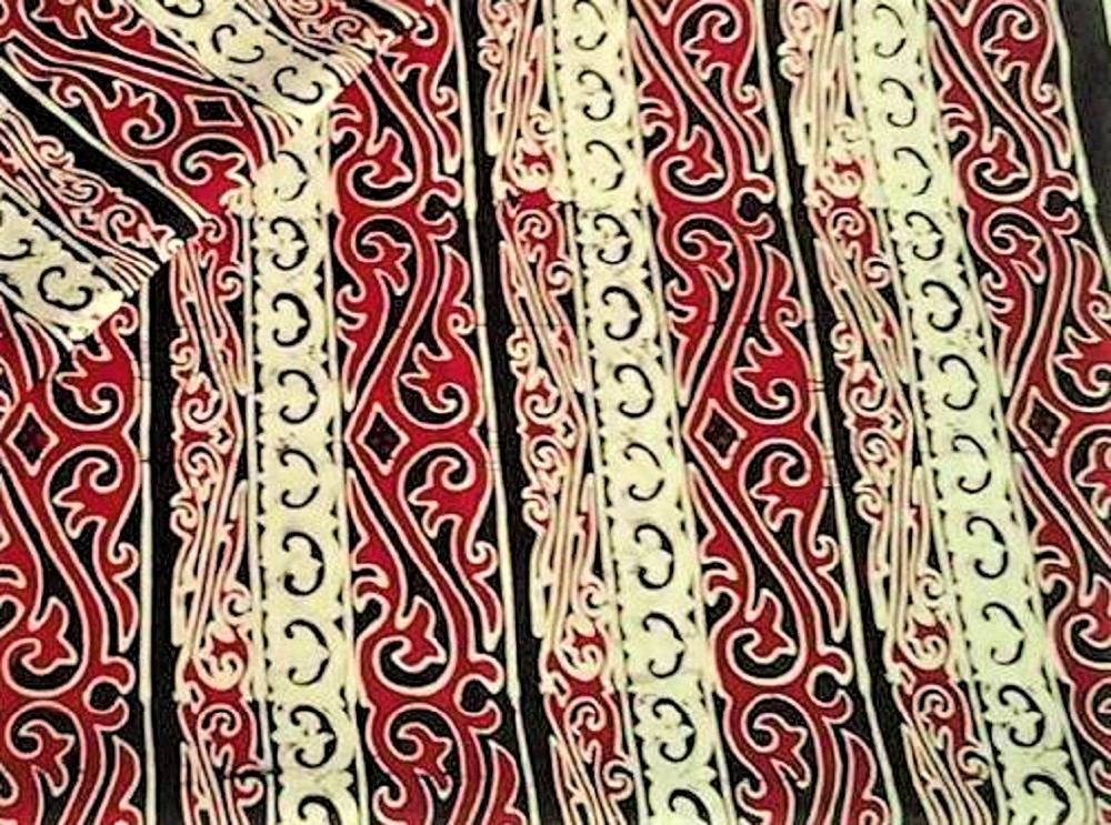 batik motif hail putor